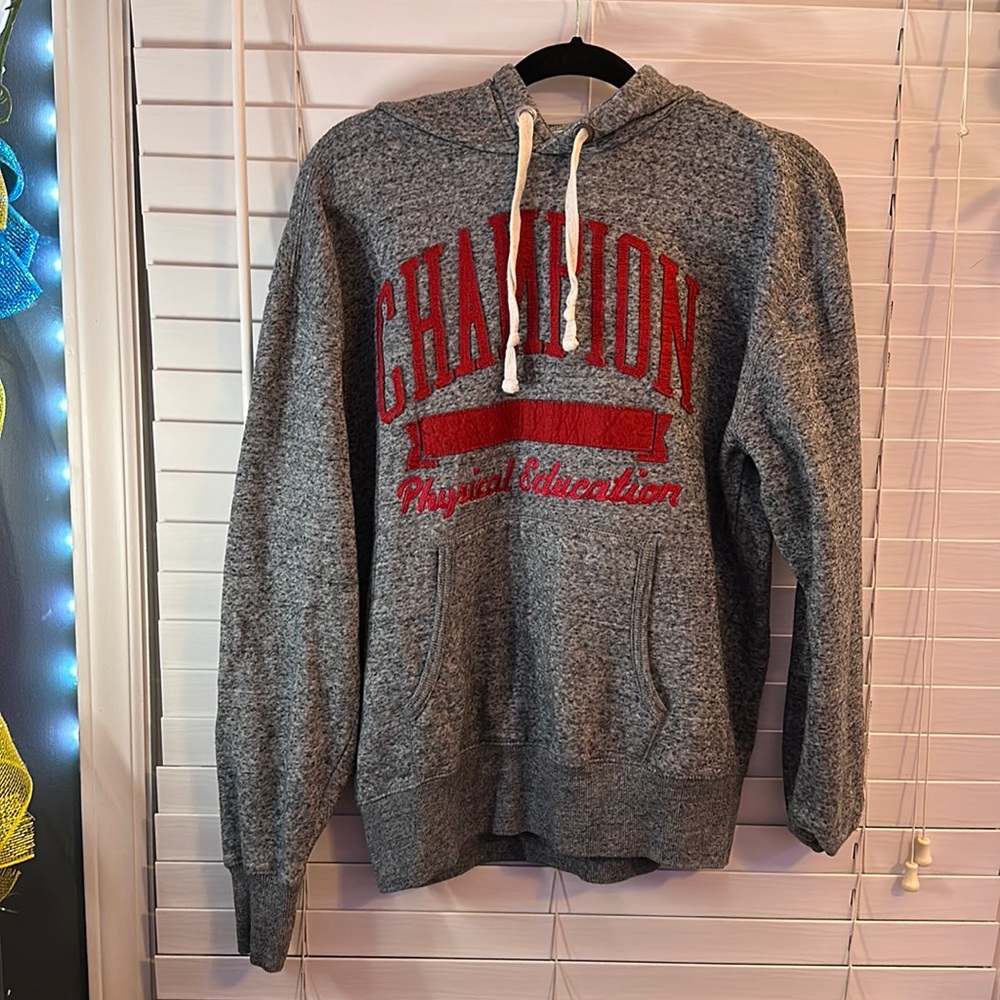 Champion Grey Hoodie Sz M 🌺Bundle & Save🌺